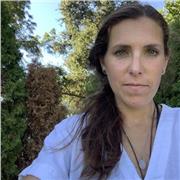 Soy empática y disciplinada. Quisiera poder darle clases a alumnos de 10 años en adelante, a todo el que quiera aprender a comunicarse en otro idioma